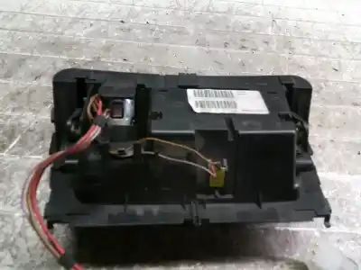 Peça sobressalente para automóvel em segunda mão cinzeiro por bmw serie 1 berlina (e81/e87) 120d referências oem iam 707857108  714667404