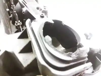 Pièce détachée automobile d'occasion cache-culbuteur pour bmw x3 (e83) 2.0 16v diesel cat références oem iam 137122469970  