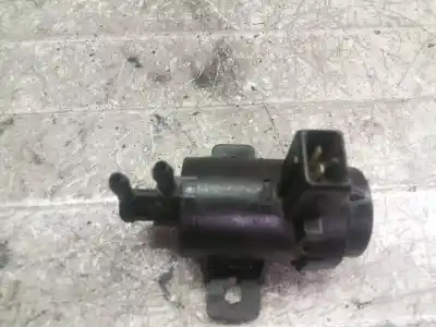 Second-hand car spare part egr valve for renault clio ii fase ii (b/cb0) 1.9 dti diesel 80 cv / 59 kw oem iam references 7700113071  