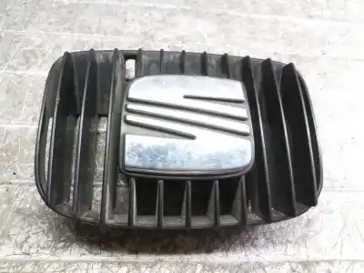 Peça sobressalente para automóvel em segunda mão GRELHA FRONTAL por SEAT LEON (1M1)  Referências OEM IAM 1M0853651F  