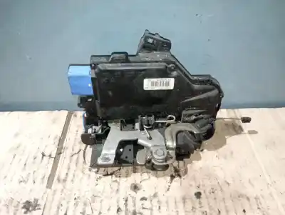 İkinci el araba yedek parçası SOL ÖN KAPI KILIDI için VOLKSWAGEN GOLF V (1K1)  OEM IAM referansları 3D2837015  