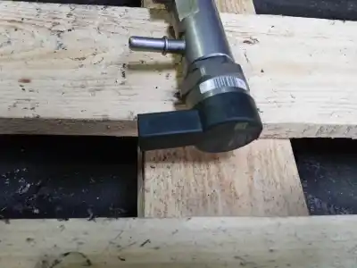 Peça sobressalente para automóvel em segunda mão régua / rampa de injetores por bmw x1 (e84) xdrive 20 d referências oem iam 780912703  0445214182