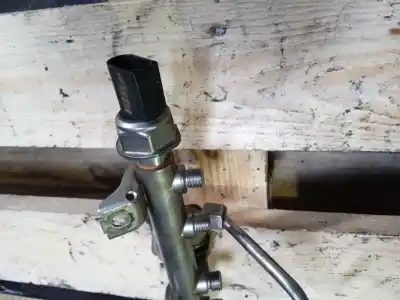 Автозапчасти б/у рампа инжектора за bmw 3 (e90) 330 d ссылки oem iam 7562474 1353 7562474-03 1353756247403 756247403