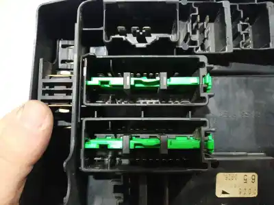 Second-hand car spare part fuse box unit for mazda 626 monovolumen (gw) 2.0 exclusive (85kw) oem iam references   