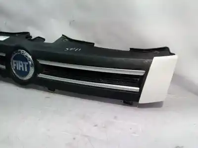 Pezzo di ricambio per auto di seconda mano griglia anteriore per fiat panda (169) 1.2 8v dynamic riferimenti oem iam   