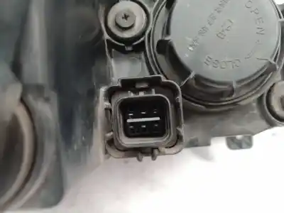 Peça sobressalente para automóvel em segunda mão farol / farolim esquerdo por ssangyong kyron 200 xdi 2wd referências oem iam   