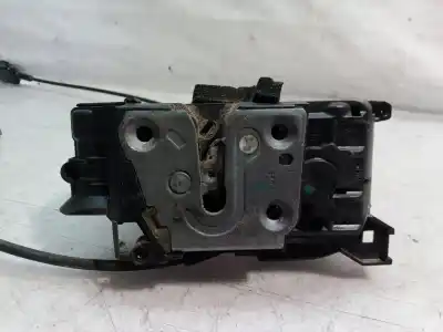 Second-hand car spare part left front door lock for renault clio iii authentique oem iam references   