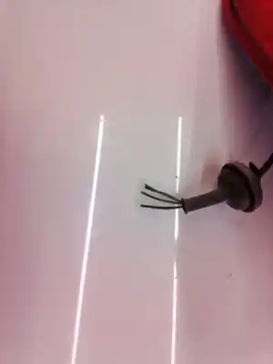 Second-hand car spare part right tailgate light for nissan note (e11e) acenta oem iam references 22016752 22016752 22016752