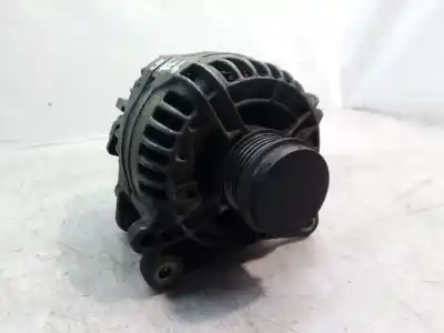 İkinci el araba yedek parçası ALTERNATÖR için VOLKSWAGEN PASSAT BERLINA (3B3)  OEM IAM referansları  028903029B 028903029B