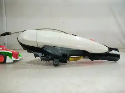 Peça sobressalente para automóvel em segunda mão puxador exterior frente direito por bmw serie 1 berlina (e81/e87) 2.0 turbodiesel cat referências oem iam 