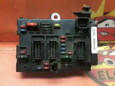 Pièce détachée automobile d'occasion BOÎTES À FUSIBLES pour PEUGEOT 807  Références OEM IAM 9646405280 9646405280 9646405280