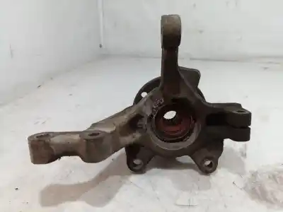 Second-hand car spare part front right knuckle for renault clio iii authentique oem iam references   
