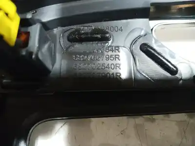 Pezzo di ricambio per auto di seconda mano pezzi vari per renault captur helly hansen riferimenti oem iam 682700795r 682700795 682700795r