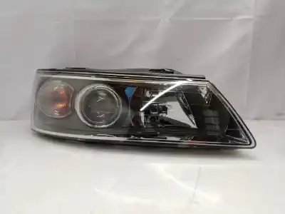 Peça sobressalente para automóvel em segunda mão farol / farolim direito por hyundai sonata (nf) 2.0 crdi comfort i referências oem iam 