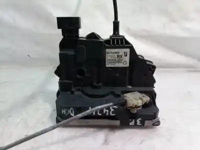 Second-hand car spare part front right door lock for opel corsa d sport oem iam references 55702899