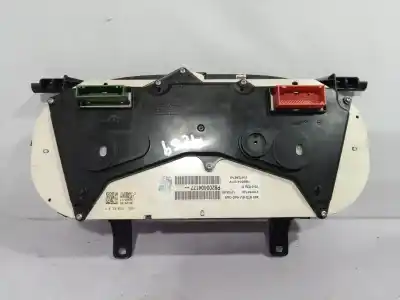 Second-hand car spare part dashboard for renault clio ii fase ii (b/cb0) authentique confort oem iam references p8200404177 p8200404177 p8200404177