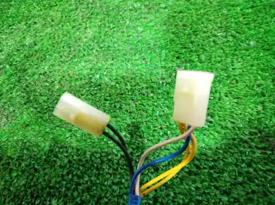 Peça sobressalente para automóvel em segunda mão espelho retrovisor esquerdo por kia joice 2.0 ls referências oem iam   