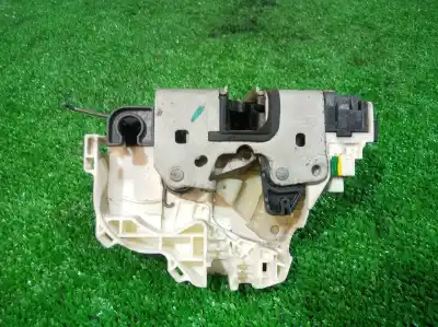 Second-hand car spare part left front door lock for dodge journey sxt oem iam references p04589693aa p04589693aa p04589693aa