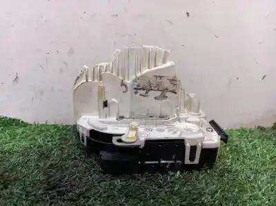 Peça sobressalente para automóvel em segunda mão fechadura da porta traseira esquerda por dodge journey sxt referências oem iam p04589697aa