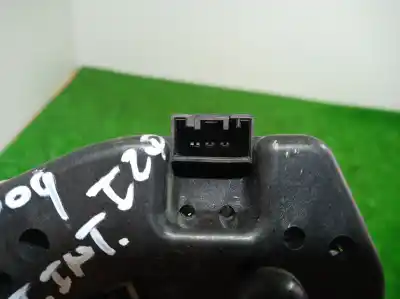 Second-hand car spare part interior left tailgate light for bmw serie 3 coupe (e46) 2.0 24v oem iam references 230569l 230569l 230569l