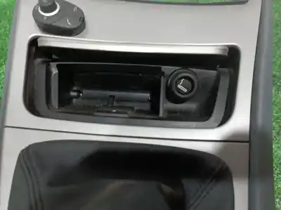 Second-hand car spare part center console for bmw serie 1 berlina (e81/e87) 118d oem iam references 51167078564 7143597 51167078564