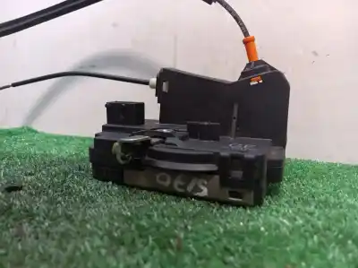 Second-hand car spare part front right door lock for opel combo cargo oem iam references 13154792 13104264g 13154792