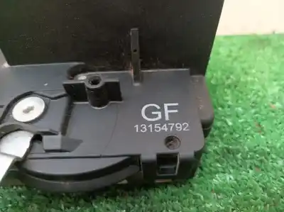 Second-hand car spare part front right door lock for opel combo cargo oem iam references 13154792 13104264g 13154792