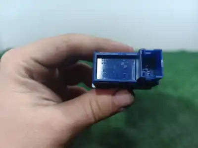 Second-hand car spare part switch for bmw serie 7 (e38) 730il oem iam references 8363694 8363694 8363694