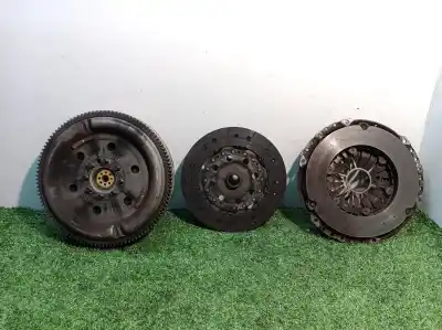 Peça sobressalente para automóvel em segunda mão kit de embreagem por kia cee´d emotion referências oem iam 4110024720 232002740 4110024720