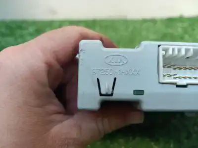 Peça sobressalente para automóvel em segunda mão comando de sofagem (chauffage / ar condicionado)  por kia cee´d emotion referências oem iam 972501h602 972501hxxx 972501h602