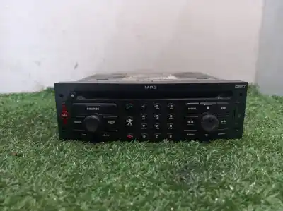 Second-hand car spare part AUDIO SYSTEM / RADIO CD for PEUGEOT 307 CC (S2)  OEM IAM references 96611440XT CA0000500189 96611440XT