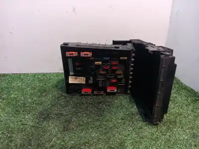 Pezzo di ricambio per auto di seconda mano scatola relè/fusibili per volkswagen passat berlina (3c2) advance riferimenti oem iam 1k0937132f