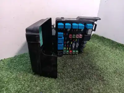 Second-hand car spare part fuse box unit for kia cee´d emotion oem iam references 919501h030 919501h030 919501h030