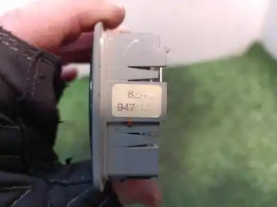 Second-hand car spare part interior light for audi a2 (8z) 1.4 oem iam references 8z094712 4b9947123sj0 8z094712