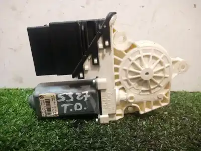 Pezzo di ricambio per auto di seconda mano motore alzacristalli posteriore destro per volkswagen passat berlina (3c2) advance riferimenti oem iam 1k0959704p