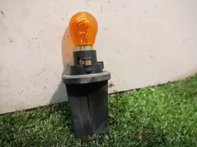 Second-hand car spare part lampholder for bmw serie 7 (e65/e66) 6.0 cat oem iam references 15620100 15620100 15620100