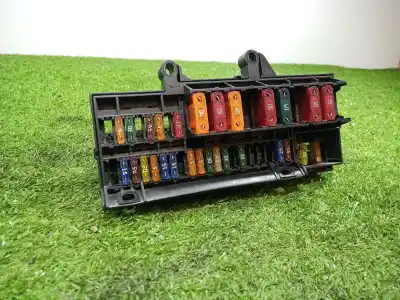 Second-hand car spare part fuse box unit for bmw serie 7 (e65/e66) 6.0 cat oem iam references 18560 18560 18560