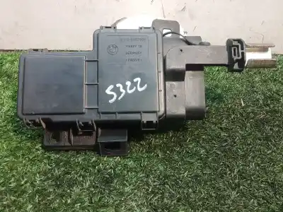 Pezzo di ricambio per auto di seconda mano scatola relè/fusibili per bmw serie 7 (e65/e66) 6.0 cat riferimenti oem iam 61138387568 10688710 61138387568