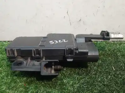 Pezzo di ricambio per auto di seconda mano scatola relè/fusibili per bmw serie 7 (e65/e66) 6.0 cat riferimenti oem iam 61138387568 10688710 61138387568