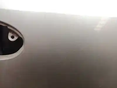 Автозапчастина б/у двері задні праві для kia carens * посилання на oem iam   
