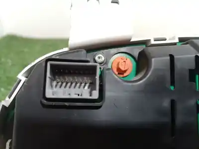 Peça sobressalente para automóvel em segunda mão quadrante por kia cee´d emotion referências oem iam 940031h050 940031h050 940031h050