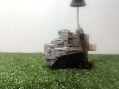 Автозапчасти б/у замок задней левой двери за audi a3 (8p) 2.0 tdi ambiente ссылки oem iam 4f0839015 4f0839015 4f0839015