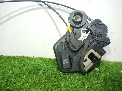 Second-hand car spare part rear left door lock for toyota corolla (_e12_) 1.4 d (nde120_) oem iam references 50594a1 50594a1 50594a1