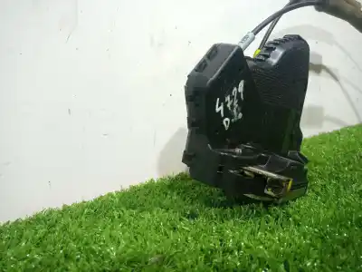 Second-hand car spare part rear left door lock for toyota corolla (_e12_) 1.4 d (nde120_) oem iam references 50594a1 50594a1 50594a1