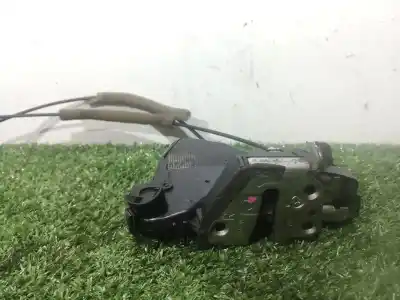 Second-hand car spare part front right door lock for toyota corolla (_e12_) 1.4 d (nde120_) oem iam references   