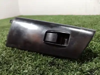 Peça sobressalente para automóvel em segunda mão botão / interruptor elevador vidro dianteiro direito por toyota corolla (_e12_) 1.4 d (nde120_) referências oem iam 7423102300 54035103 8480102361