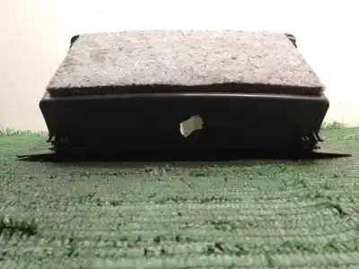 Peça sobressalente para automóvel em segunda mão porta luvas por toyota corolla (_e12_) 1.4 d (nde120_) referências oem iam 5555102060 mp5080 5555102060