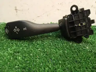 Peça sobressalente para automóvel em segunda mão Comutador De Piscas  por BMW 5 (E39) 523 i Referências OEM IAM 8363668K 01104010 8363668K
