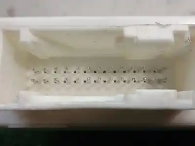 Peça sobressalente para automóvel em segunda mão módulo eletrônico por bmw 5 (e39) 523 i referências oem iam 5dk00704727 61356901225 12037310