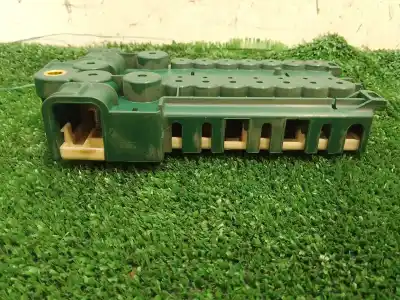 Pezzo di ricambio per auto di seconda mano scatola relè/fusibili per bmw 5 (e39) 523 i riferimenti oem iam 61138370641 61138367768 5518361